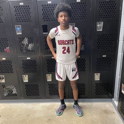 Andredaballer24's profile picture. Athlete- 2029 point guard/Shooting Guard —Chaparral HS