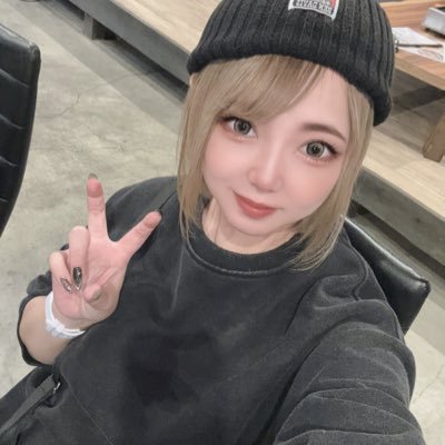 okanyade0930's profile picture. おかんと呼んでください🫶猫2匹🐱猫大好き🥺息子2人🥺相方います🥺スロット.競馬BARの店主@chill_time_okan🥺雀荘スタッフ始めました🥺酒とタバコと吉四六と麻雀🥺競馬大好き🥺店の情報は↑の垢で確認お願いします🥺無断転載禁止🥺YouTube休止中