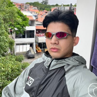 jvinicius2__'s profile picture. 23y / dramático e complicado 💸