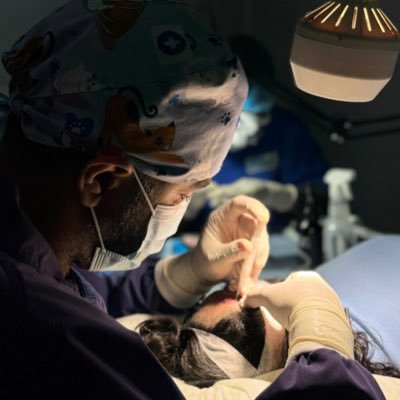 DrBukkabwoi's profile picture. Hair Transplant Surgeon | Retweets ≠ endorsements | comments are my own & do not reflect my employer