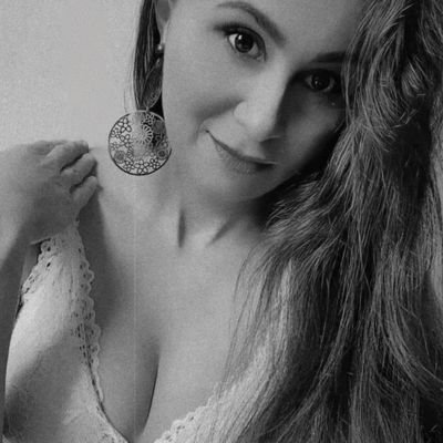 annaflavia29's profile picture. amor por astronomia 🔭🌙 
e escrever 🤍