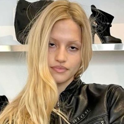 stidebangtan's profile picture. ㅤ ㅤtake my hands now, you are the cause of my euphoria