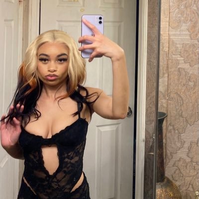 suhdashaaa's profile picture. ONLY acc+ @daashaah @dashaaabb