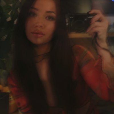 cozyzozie's profile picture. twitch partner ⋆ cozyzozie@gmail.com