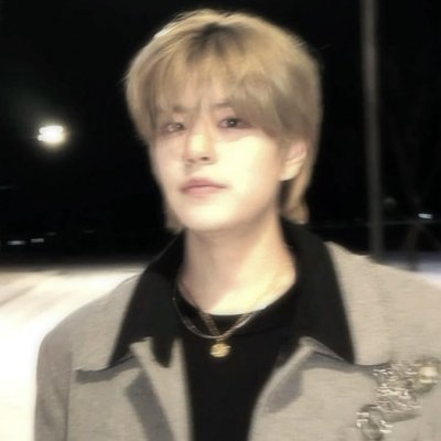 itsaghoull's profile picture. ،   sasuke   ♥︎   償還  :  my moonlight