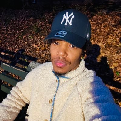 IG: Model._tt 🪐✨♒️