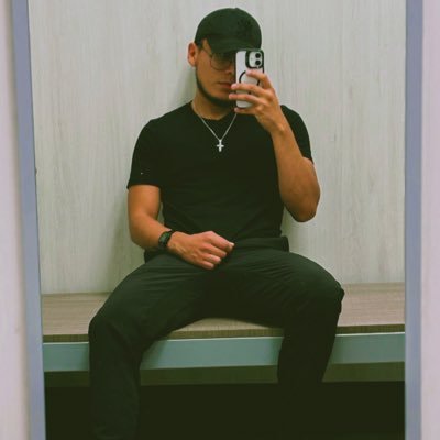 _JovenPoeta's profile picture. chinguen a su madre todos❤