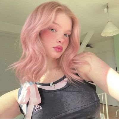 evasmuse's profile picture. ͏ ͏ ͏ ͏ ͏ ͏ ͏ ͏ ͏ ͏ ͏ ͏ ͏to the stars who listen, @ilyelsie