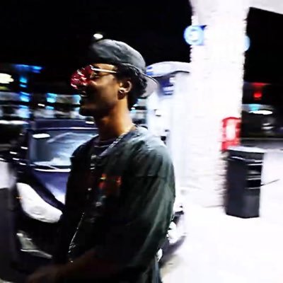 Runawayelisha's profile picture. https://t.co/1OttSehZeB