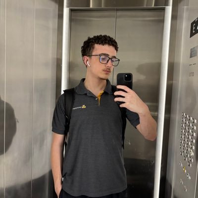 Ian881174027425's profile picture. 