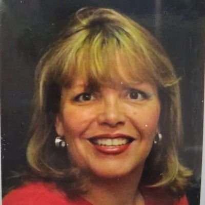 SandyRutko82555's profile picture. College roomies and still BFFs
                                             Space Groupie