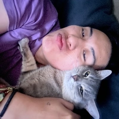 Nat_Coughlan's profile picture. Fiel aunque ni siquiera me tope. QBP, QdA, estudiante de M en CQB y CPyAP. Multifacético, políglota y narcisista. Apoya mi proyecto educativo y te doy un beso💋