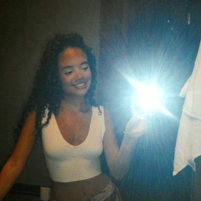 cassimiruu's profile picture. 