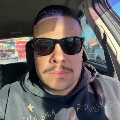 lucaxmello's profile picture. …