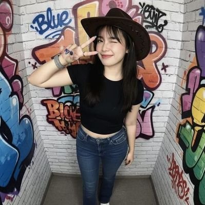 tiar_budiarti's profile picture. bergayalah sesuai kemampuanmu