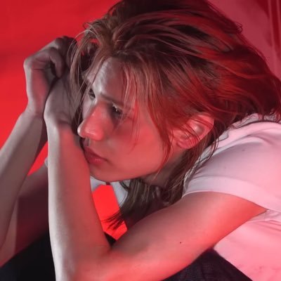 jigglyjjuf's profile picture. i like xdiz a normal amount