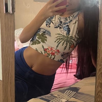 yasshsz's profile picture. 💍 • malvadeza ☯️