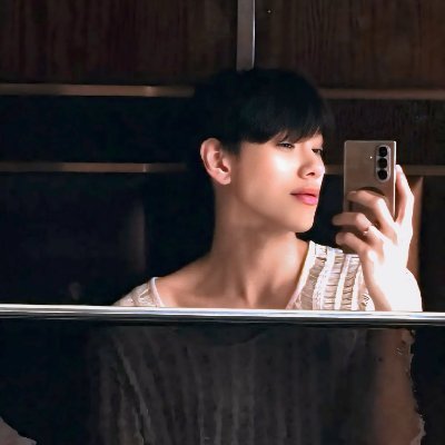 21_apple2's profile picture. For Mew and 
Oueiija