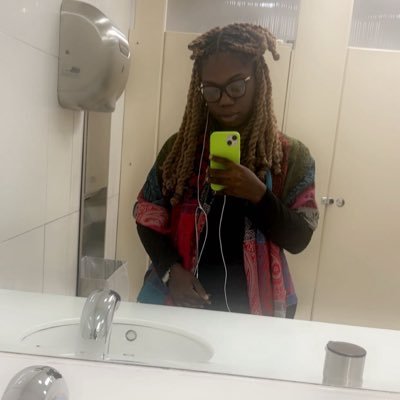 DanielleBrinae's profile picture. I was probably a Targaryen in my past life 🧝🏾‍♀️