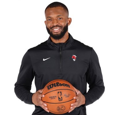 HesGotBounce_24's profile picture. 👑BORN INTO WEALTH💎Professional Basketball Player🏀✈️ | Cryptos . FX. Assets 🏦| NIGERIAN 💉🇳🇬 | WC BULLS 🔴 | CHI SKY 💙 ⭐️