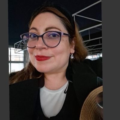 lunari_Ilarraza's profile picture. En transformación continua...