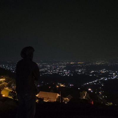 TommyFrosterXXX's profile picture. It's not who I am underneath, but what I do that defines me..