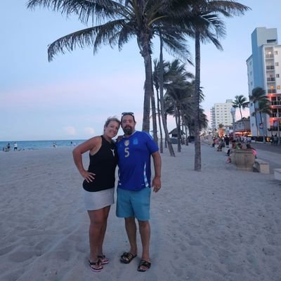 Adrian_ARG_USA's profile picture. XENEIZE 🇸🇪 y 🇦🇷 ⭐️🌟⭐️  😉 🤙