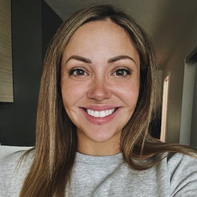 nastasiaelise's profile picture. Principal Product Designer. Artist. Runner. West Coast wellness living. Midwest heart. Prev HingeHealth, Amazon. 💬Minimalism, music, sports, art & design. ENTJ