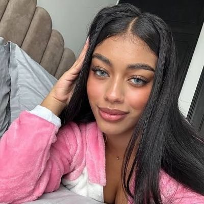 floraJames88590's profile picture. 