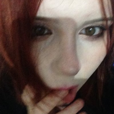 NICSDONE's profile picture. 18•xlov•icecreamz {NothingWorthLovingIsntAskew}