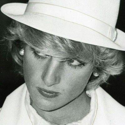 mademoiselle4u's profile picture. 