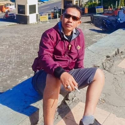 fulto27's profile picture. Tak ada kata terlambat untuk perbaikan menuju kebaikan..