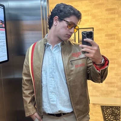 6iannoni's profile picture. BUY BITCOIN NOW OR REGRET LATTER