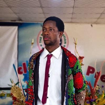 Victorabdul054's profile picture. UI/UX Designer | Designing sleek & user-friendly web + mobile apps | Helping startups turn ideas into intuitive digital experiences | Figma | Framer,