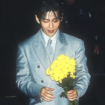 NMari58714's profile picture. 