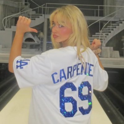 i_amstevv's profile picture. tornado warnings lover| @dodgers @49ers @bucks