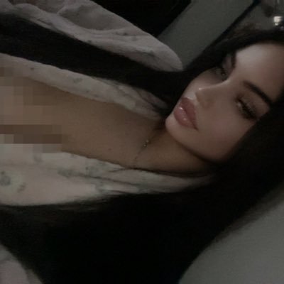 vampyrrdoll's profile picture. In my restless dreams, I see that town..