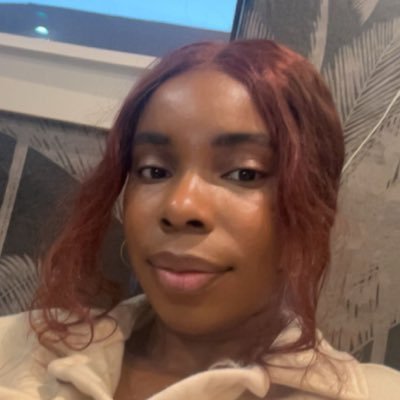 EakaEB's profile picture. 