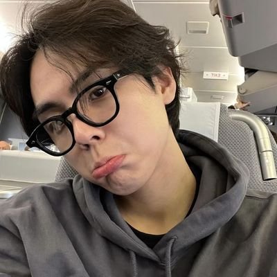 azri_elle23's profile picture. yes,hello?