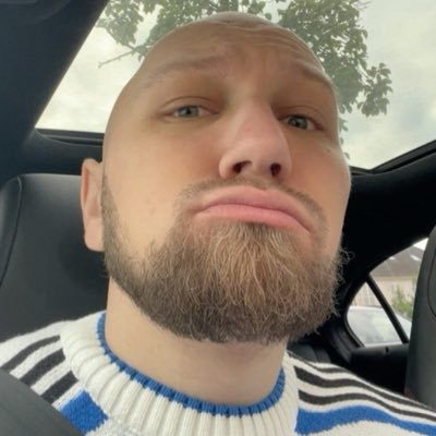 MehdocheLeVrai's profile picture. ENNEMI n*1 de la négativité ☀️👀