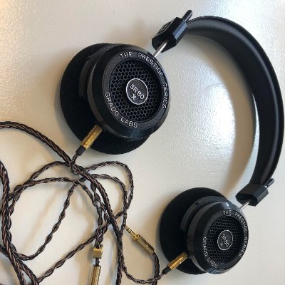 ZZ5_U287's profile picture. Ludolingüista, deuteragonista discente, melómano disfónico, futbolista emérito, cervecero artesano, perfumista ferrarista, chaquetero encuerado y afeitado.