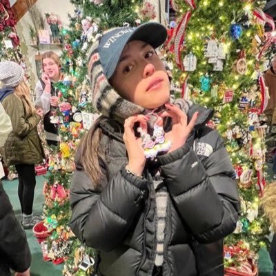 livvyonce's profile picture. princess lestat defender, EYEKON rodrighoe, yonce support group, #GeauxTigers💜🐯#WHODAT⚜️ #gobirds 🦅joey b and josh allen enthusiast