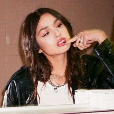 soursroses's profile picture. wishbones & clovers & numbers from heaven