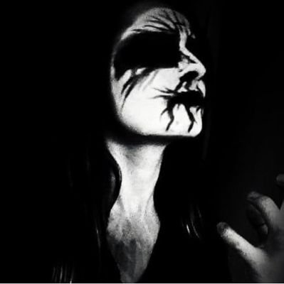 solvampyr's profile picture. 𝔪𝔲𝔰𝔦𝔠 // 𝔞𝔯𝔱