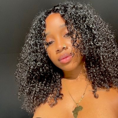 deborahmonett's profile picture. ❤️