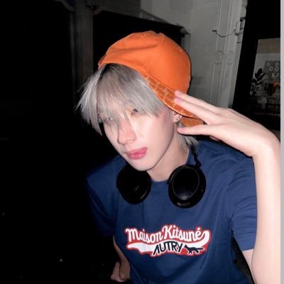 mntxaa's profile picture. ˗ˏˋ softly shining under lykn’s light ☁︎ˎˊ˗ a quiet heart, a loud love for william૮₍ ˶ᵔ ᵕ ᵔ˶ ₎ა🎸perthsanta 🐶 ppnaravit 🐬William🐺 hongLykn🎧