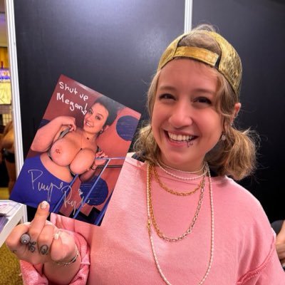 JustlikeGracie1's profile picture. Do you care for a chat and get to know each other more better? Cool and nice to chat with you now!!!