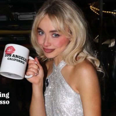 lustforbriina's profile picture. 