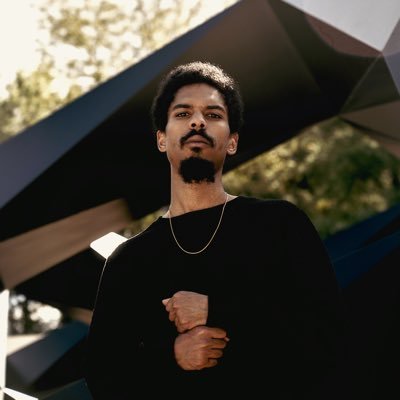 poetofbabylon's profile picture. 