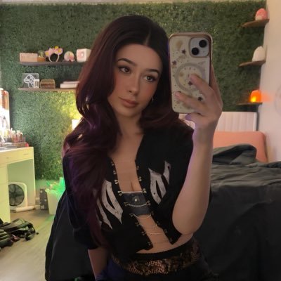 beautrixyy's profile picture. Twitch Affiliate | https://t.co/6w1AnJTCqk | Halo lover since 2001 💫